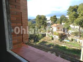 Casa (unifamiliar aislada), 214 m², cerca de bus y tren