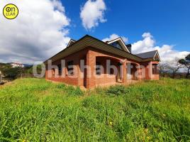  (unifamiliar aïllada), 303 m², près de bus et de train, presque neuf