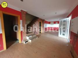 Casa (unifamiliar aislada), 161 m², cerca de bus y tren