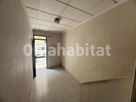 Casa (unifamiliar aislada), 282 m², cerca de bus y tren