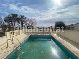 Houses (country house), 88 m², near bus and train