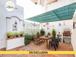 Houses (detached house), 159 m², near bus and train