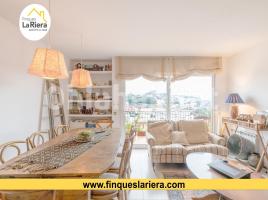  (unifamiliar aïllada), 127 m², près de bus et de train, presque neuf