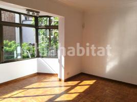 Piso, 99 m², cerca de bus y tren