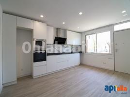 Obra nova - Pis a, 39 m², prop de bus i tren