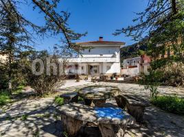 Casa (unifamiliar aislada), 272 m², cerca de bus y tren