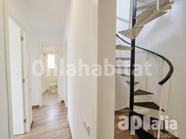Houses (detached house), 167 m², near bus and train