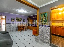 Casa (unifamiliar aislada), 120 m², cerca de bus y tren