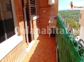 Apartament, 121 m², près de bus et de train