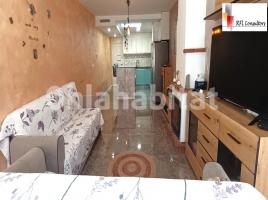  (casa rural), 208 m², près de bus et de train