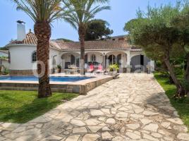  (unifamiliar aïllada), 157 m², près de bus et de train, Riells