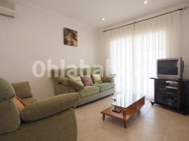 Houses (detached house), 91 m², near bus and train, almost new, Riells