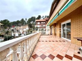 Houses (detached house), 325 m², near bus and train, almost new