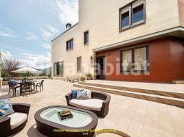 Casa (unifamiliar aïllada), 335 m², prop de bus i tren, seminou