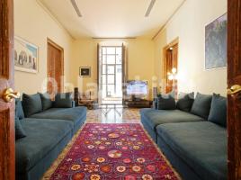 Alquiler piso, 389 m², cerca de bus y tren