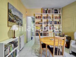 Piso, 104 m², cerca bus y metro