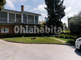 Casa (unifamiliar aislada), 450 m², cerca de bus y tren