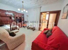 Pis, 82 m², prop de bus i tren, marianao