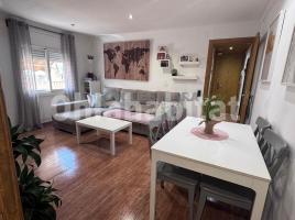 Pis, 72 m², prop de bus i tren, molivell