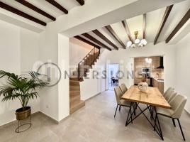 New home - Houses in, 168 m², near bus and train