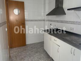 Piso, 71 m², cerca de bus y tren
