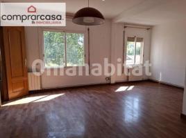 Piso, 73 m², cerca de bus y tren