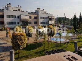 Piso, 116.17 m², cerca de bus y tren, seminuevo