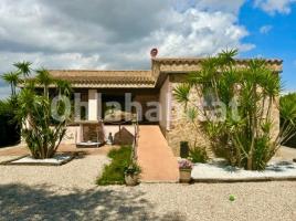 Casa (casa rural), 227 m², cerca de bus y tren, seminuevo