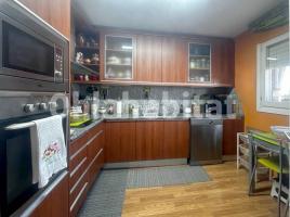 Piso, 98 m², cerca de bus y tren