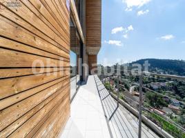  (unifamiliar aïllada), 270 m², près de bus et de train, presque neuf