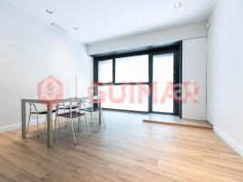 Estudio, 79 m², cerca de bus y tren