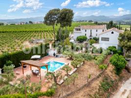 Houses (country house), 1460 m², near bus and train
