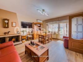 Piso, 99 m², cerca de bus y tren