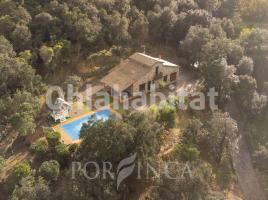 Casa (unifamiliar aïllada), 230 m², prop de bus i tren, seminou