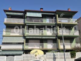 Flat, 111 m², near bus and train