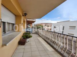 Pis, 78 m², prop de bus i tren
