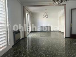 Houses (terraced house), 344 m², near bus and train