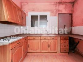 Flat, 117 m², near bus and train