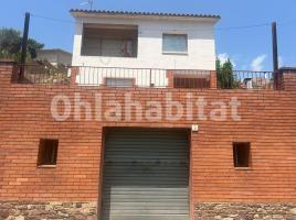 Casa (unifamiliar aislada), 121 m², cerca de bus y tren