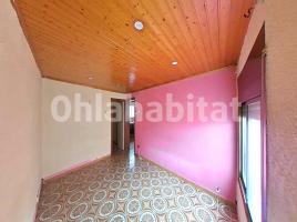 Piso, 60 m², cerca de bus y tren, Congost
