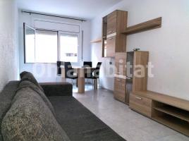 Piso, 66 m², cerca de bus y tren