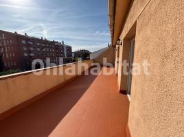 Ático, 199 m², cerca de bus y tren
