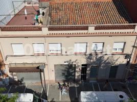 , 437 m²