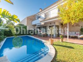 Casa (unifamiliar adosada), 193 m², cerca de bus y tren, Calle Isla Cristina