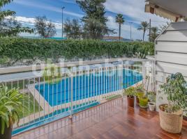Apartamento, 95 m², cerca de bus y tren
