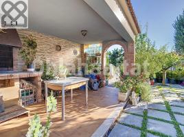Casa (unifamiliar aislada), 146 m², cerca de bus y tren