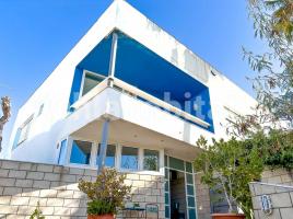 Casa (unifamiliar aislada), 530 m², cerca de bus y tren, Patos