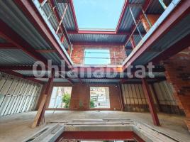 Houses (detached house), 214 m², near bus and train