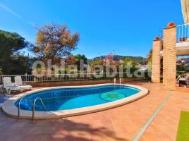 Casa (unifamiliar aislada), 361 m², cerca de bus y tren