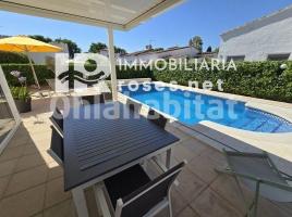 Casa (unifamiliar adosada), 139 m², Zona